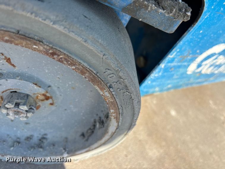 image for item ET7308 2017 Genie GR-20 vertical lift