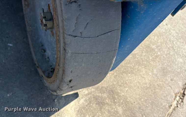 image for item ET7308 2017 Genie GR-20 vertical lift