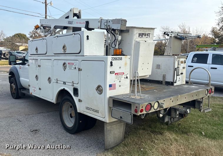 image for item ET7318 2016 Ford F450 Super Duty bucket truck