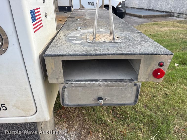 image for item ET7318 2016 Ford F450 Super Duty bucket truck