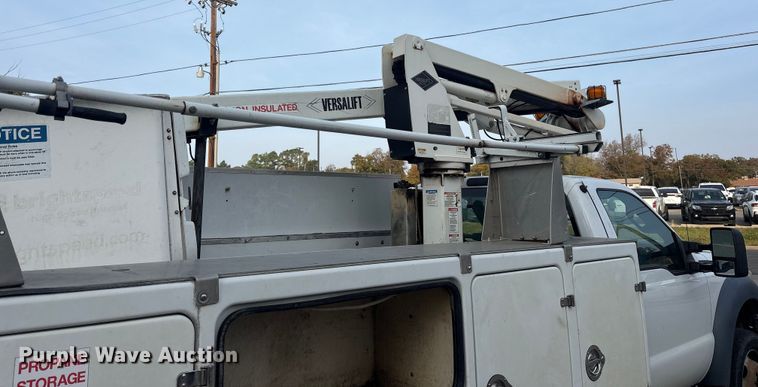 image for item ET7318 2016 Ford F450 Super Duty bucket truck