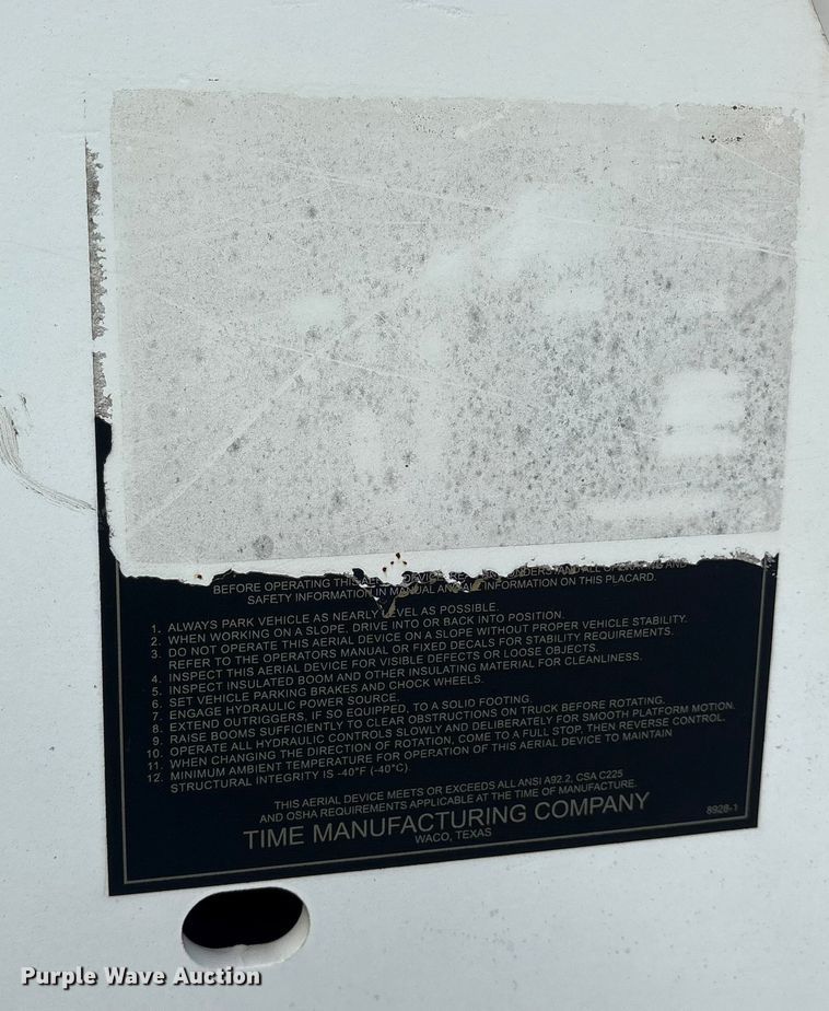 image for item ET7318 2016 Ford F450 Super Duty bucket truck