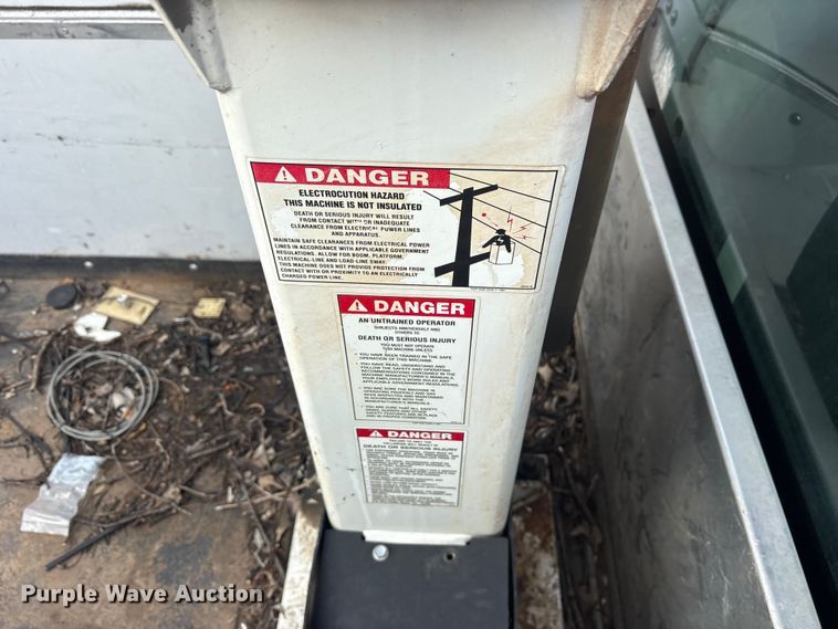 image for item ET7318 2016 Ford F450 Super Duty bucket truck