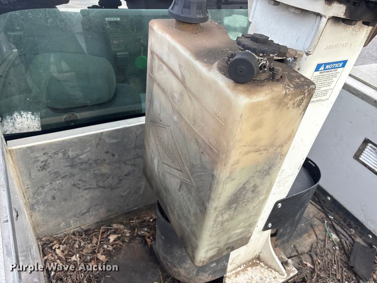 image for item ET7318 2016 Ford F450 Super Duty bucket truck