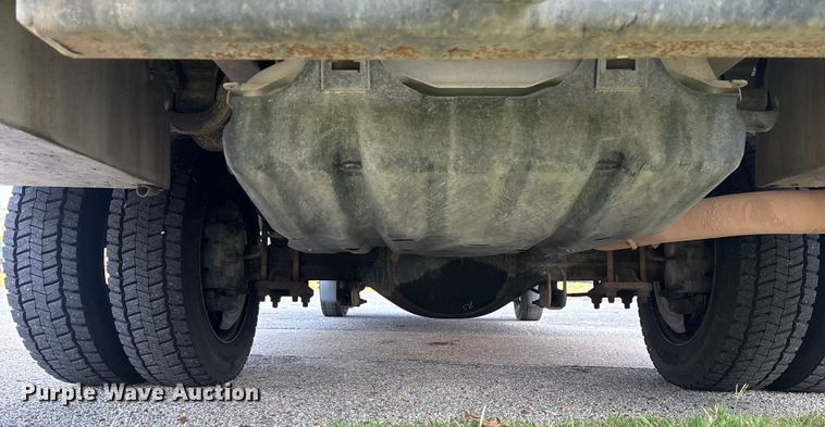 image for item ET7318 2016 Ford F450 Super Duty bucket truck