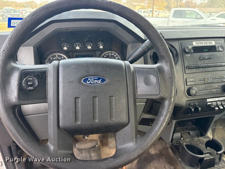 image for item ET7318 2016 Ford F450 Super Duty bucket truck