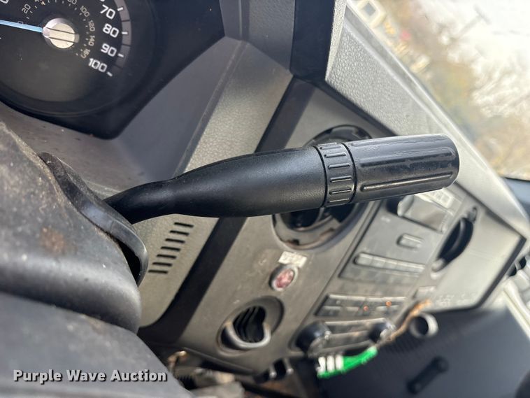 image for item ET7318 2016 Ford F450 Super Duty bucket truck