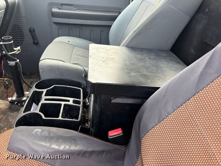 image for item ET7318 2016 Ford F450 Super Duty bucket truck