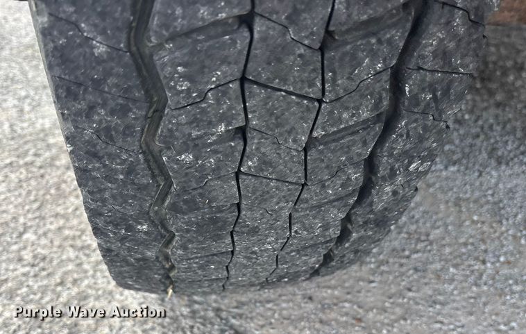 image for item ET7318 2016 Ford F450 Super Duty bucket truck