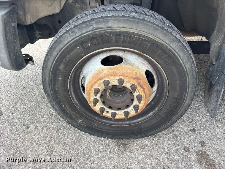 image for item ET7318 2016 Ford F450 Super Duty bucket truck