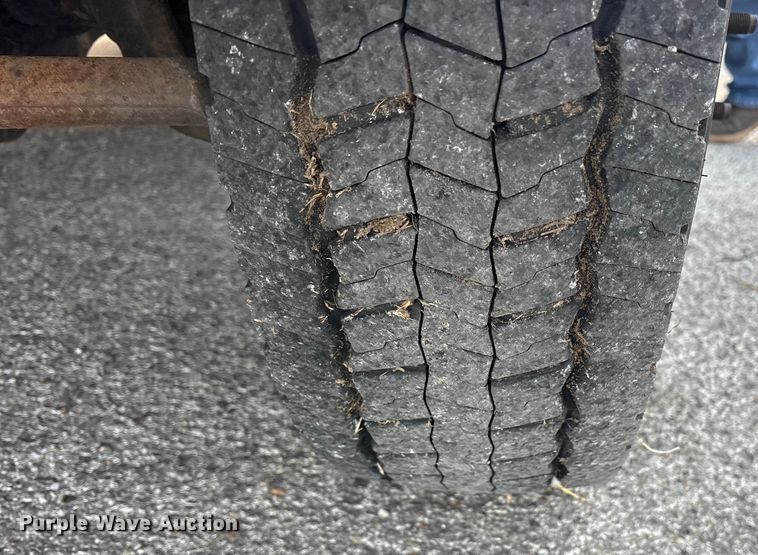 image for item ET7318 2016 Ford F450 Super Duty bucket truck