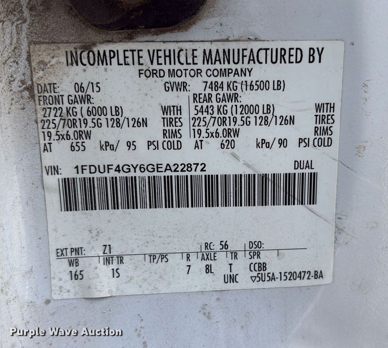 image for item ET7318 2016 Ford F450 Super Duty bucket truck