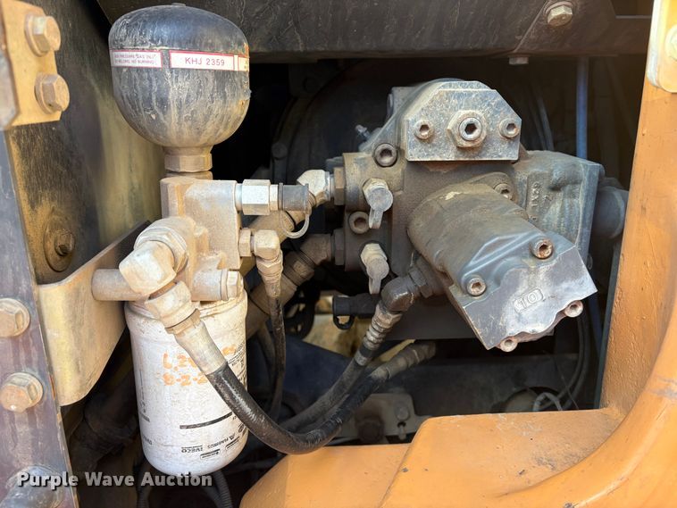 image for item ET8618 2012 Case CX75SR excavator