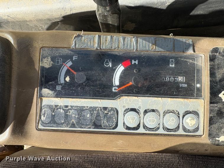 image for item ET8618 2012 Case CX75SR excavator