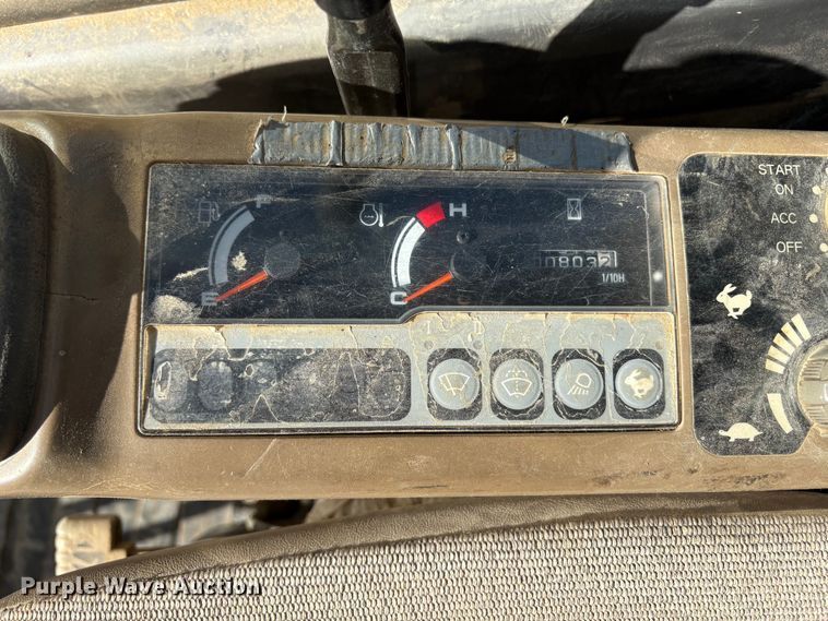 image for item ET8618 2012 Case CX75SR excavator