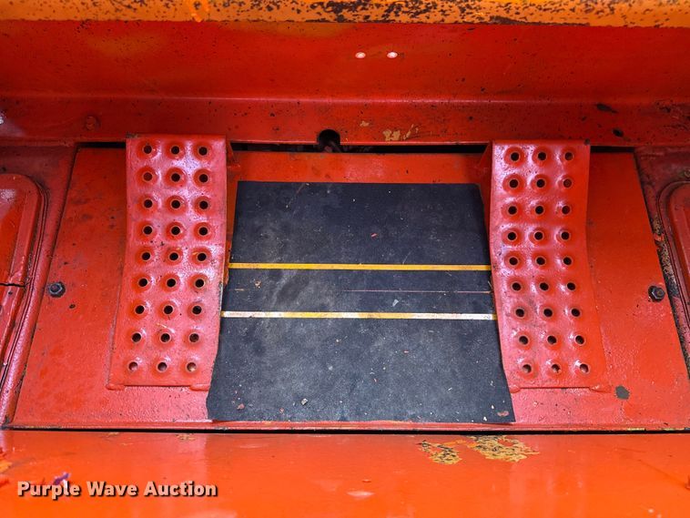 image for item EU5390 1993 Case 1845C skid steer loader