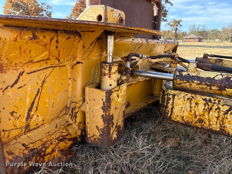 image for item EU5391 John Deere 350-B dozer