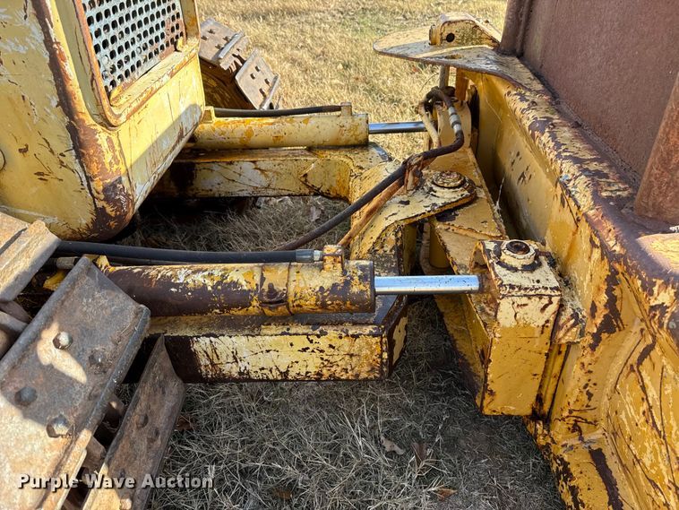 image for item EU5391 John Deere 350-B dozer