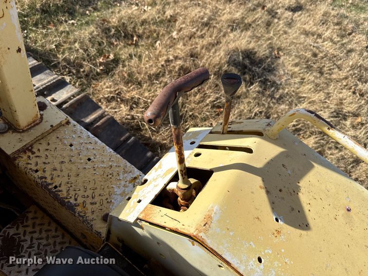 image for item EU5391 John Deere 350-B dozer