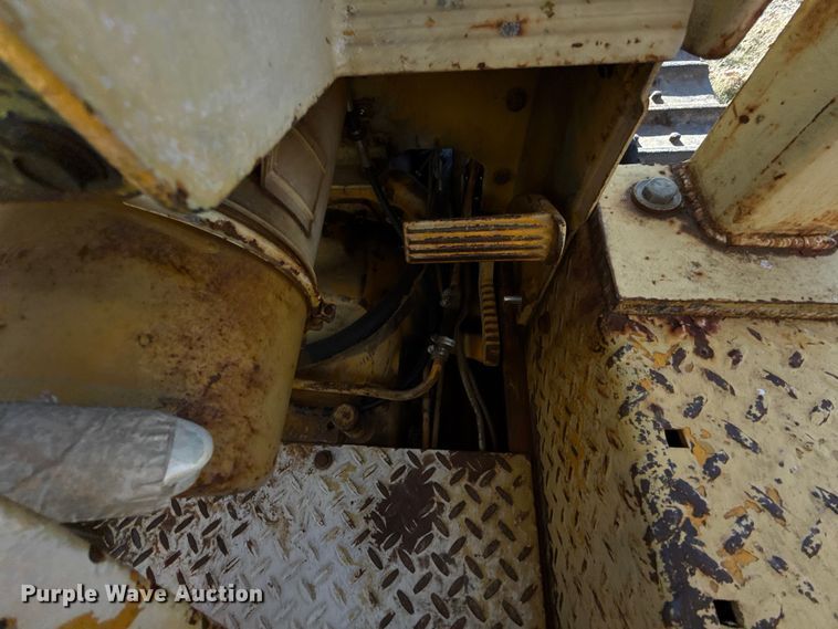 image for item EU5391 John Deere 350-B dozer