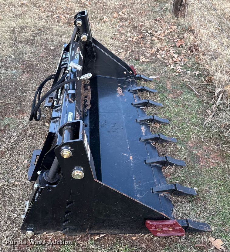 image for item EU5396 Virnig E024144 skid steer bucket