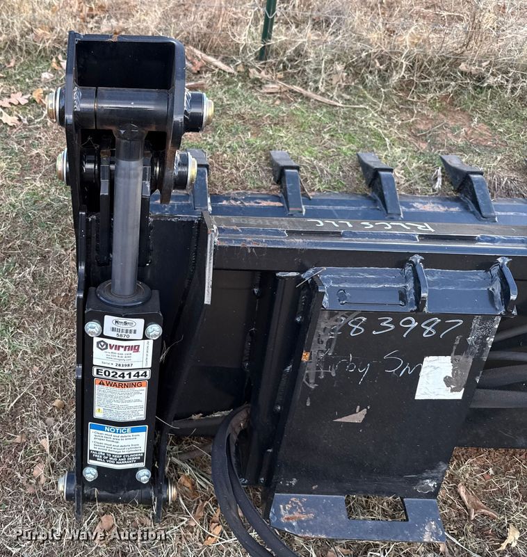 image for item EU5396 Virnig E024144 skid steer bucket