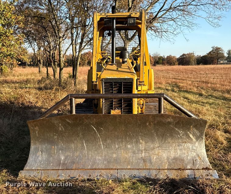 image for item EU5397 2006 Caterpillar D4G XL dozer