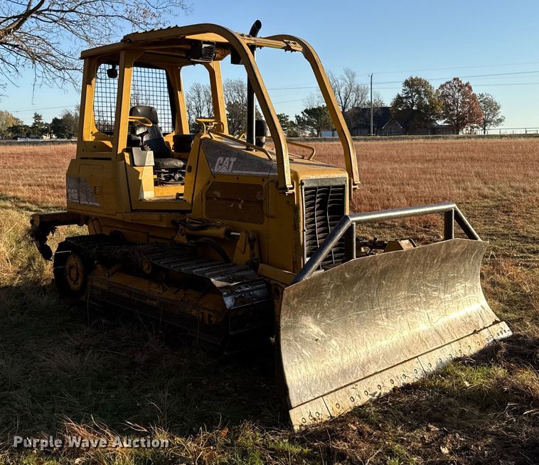 image for item EU5397 2006 Caterpillar D4G XL dozer
