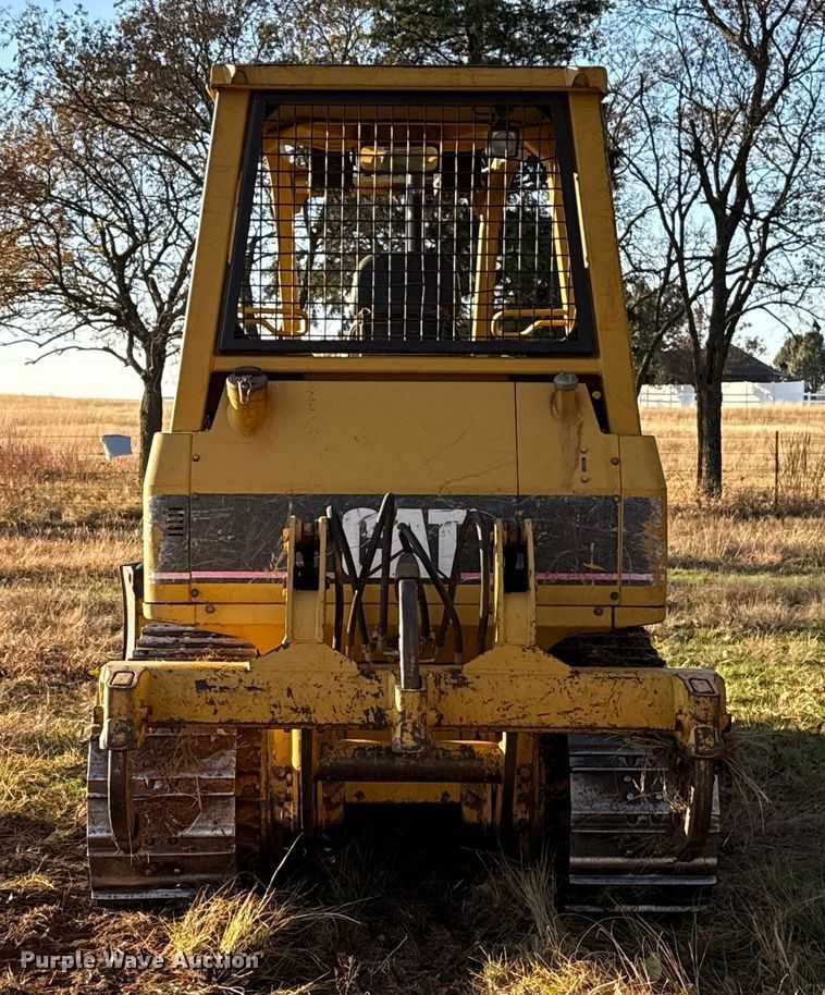 image for item EU5397 2006 Caterpillar D4G XL dozer