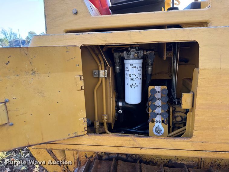 image for item EU5397 2006 Caterpillar D4G XL dozer