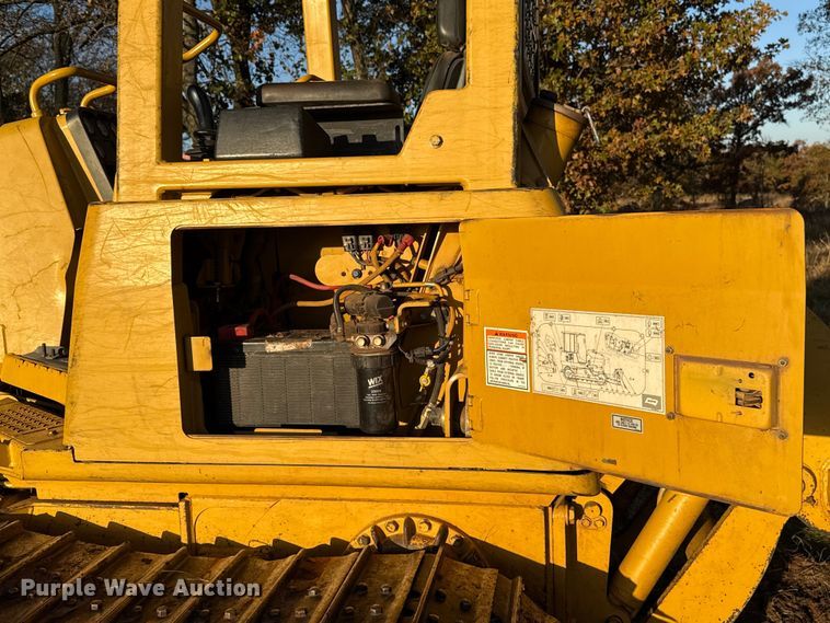 image for item EU5397 2006 Caterpillar D4G XL dozer