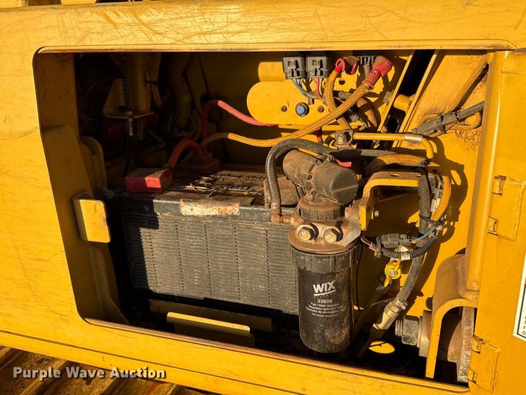 image for item EU5397 2006 Caterpillar D4G XL dozer