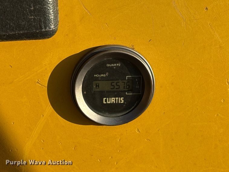 image for item EU5397 2006 Caterpillar D4G XL dozer