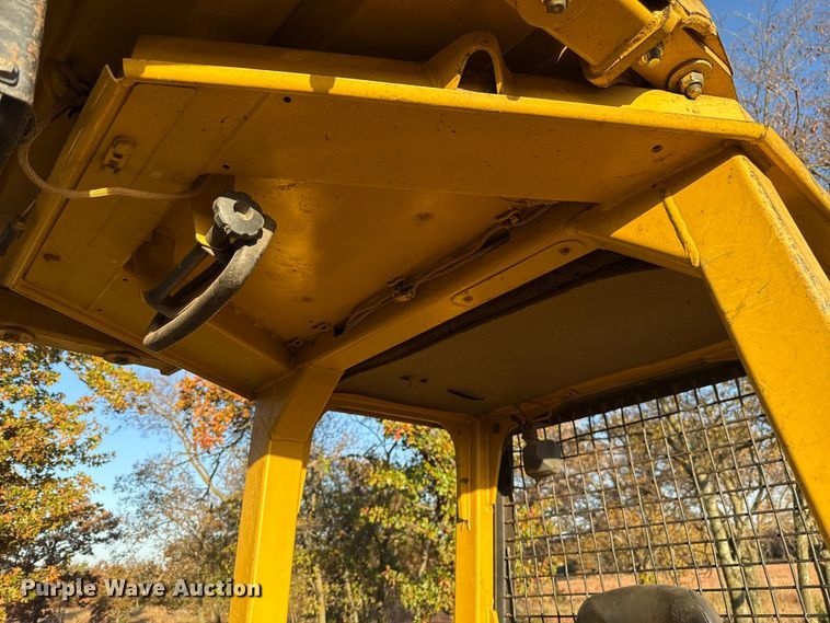 image for item EU5397 2006 Caterpillar D4G XL dozer