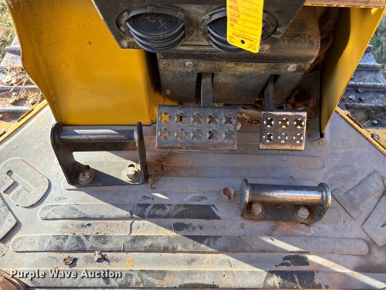 image for item EU5397 2006 Caterpillar D4G XL dozer