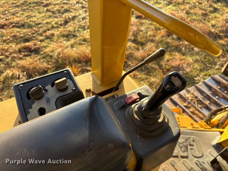 image for item EU5397 2006 Caterpillar D4G XL dozer