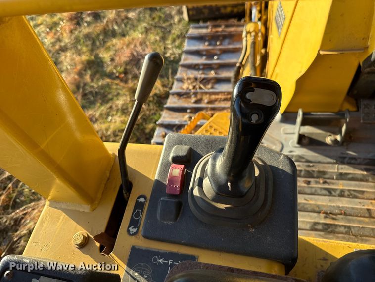 image for item EU5397 2006 Caterpillar D4G XL dozer