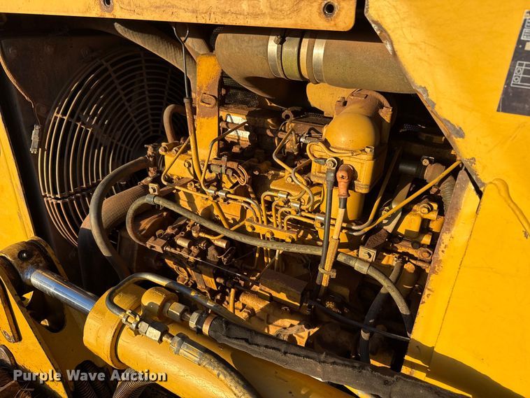 image for item EU5397 2006 Caterpillar D4G XL dozer