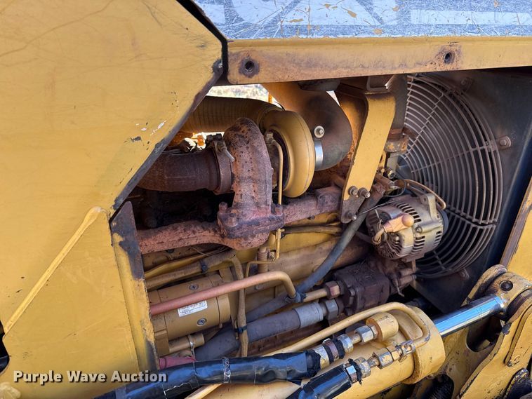 image for item EU5397 2006 Caterpillar D4G XL dozer