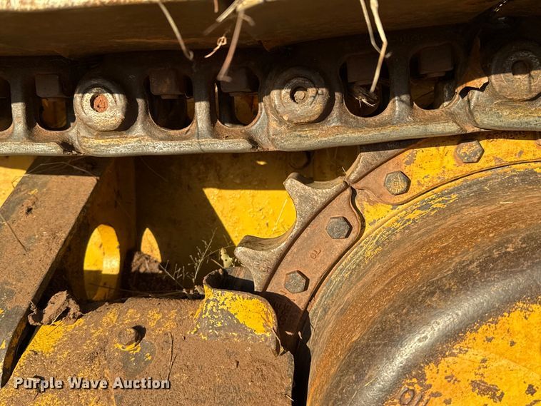 image for item EU5397 2006 Caterpillar D4G XL dozer