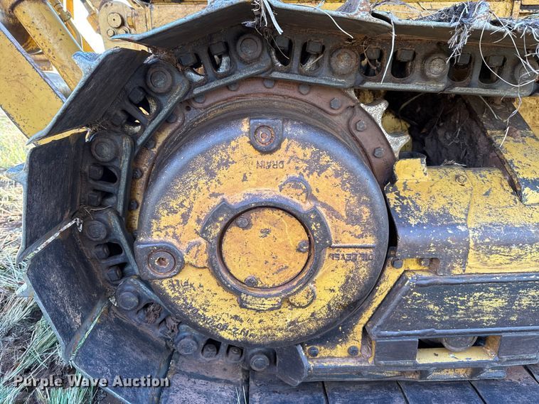 image for item EU5397 2006 Caterpillar D4G XL dozer