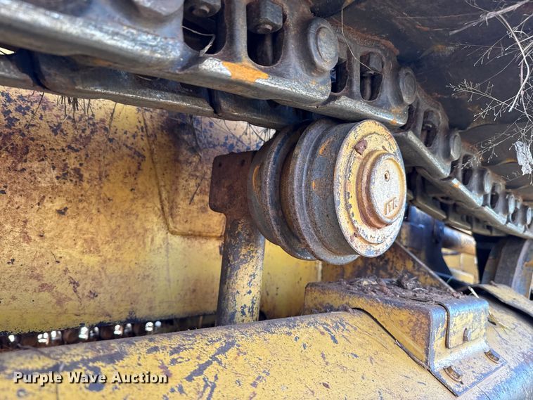 image for item EU5397 2006 Caterpillar D4G XL dozer