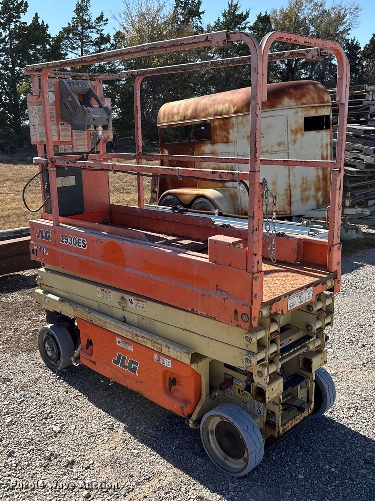 image for item EU5402 2017 JLG 1930ES scissor lift