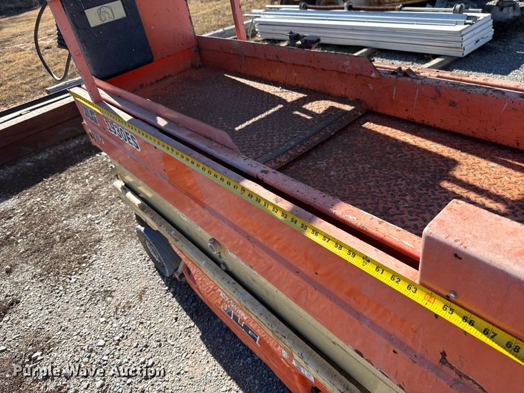 image for item EU5402 2017 JLG 1930ES scissor lift