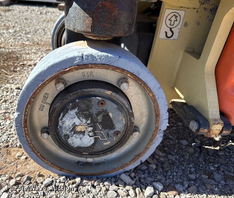 image for item EU5402 2017 JLG 1930ES scissor lift