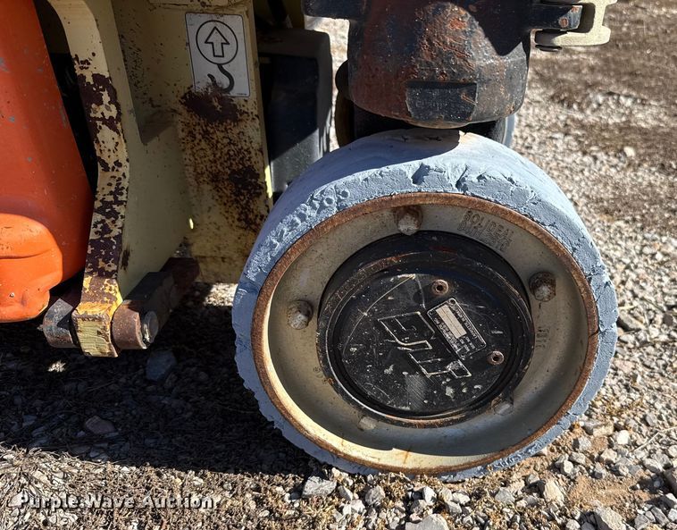 image for item EU5402 2017 JLG 1930ES scissor lift