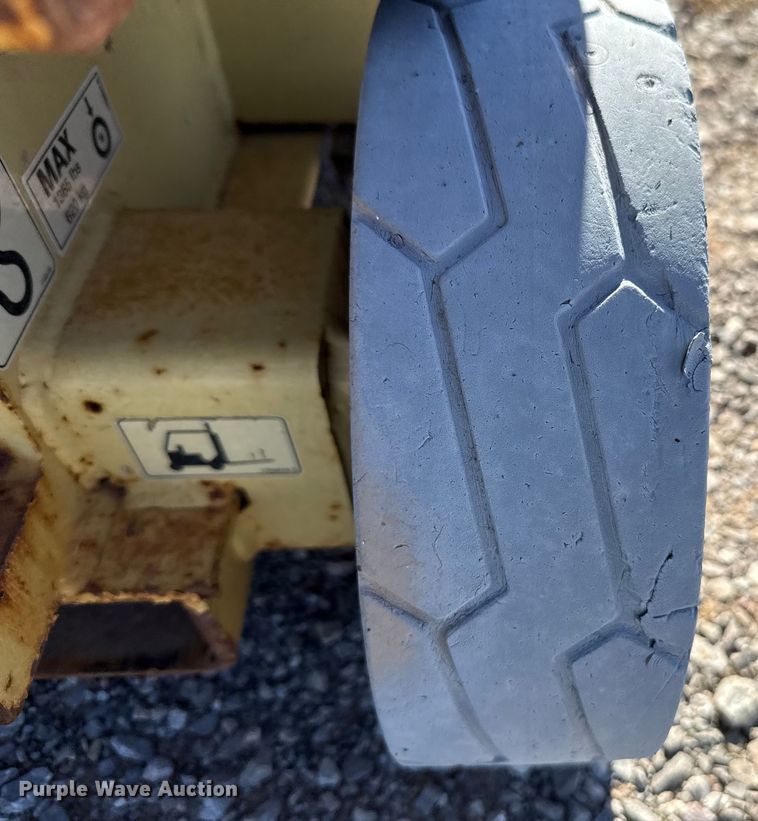 image for item EU5402 2017 JLG 1930ES scissor lift