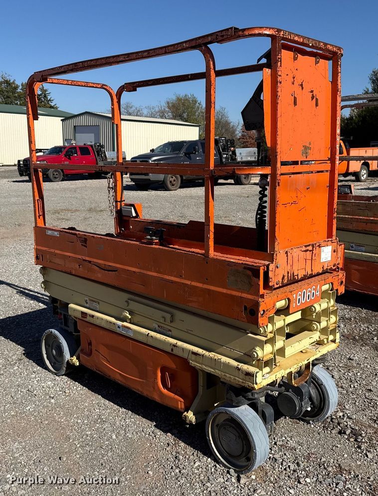 image for item EU5403 2017 JLG 1930ES scissor lift