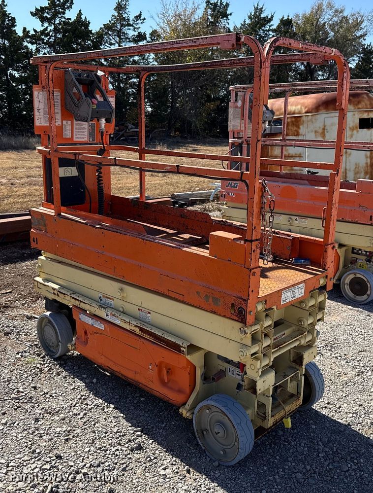 image for item EU5403 2017 JLG 1930ES scissor lift