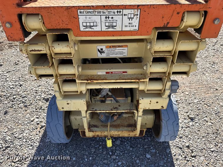 image for item EU5403 2017 JLG 1930ES scissor lift